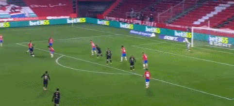 16队参与的乌兹别克斯坦超：中亚规模最大的顶级足球联赛